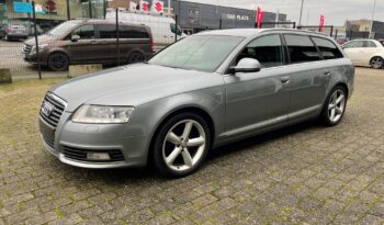 Audi A6 Avant full